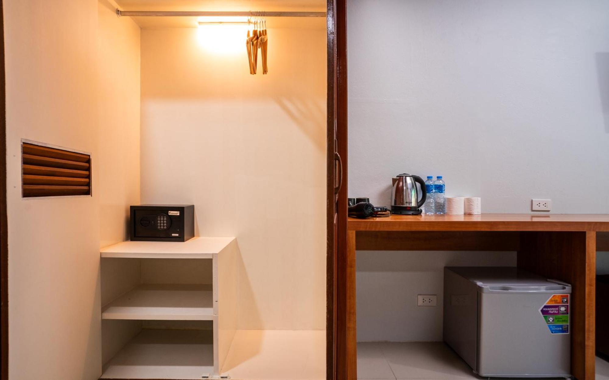 Gp House Phuket Patong Beach Eksteriør bilde