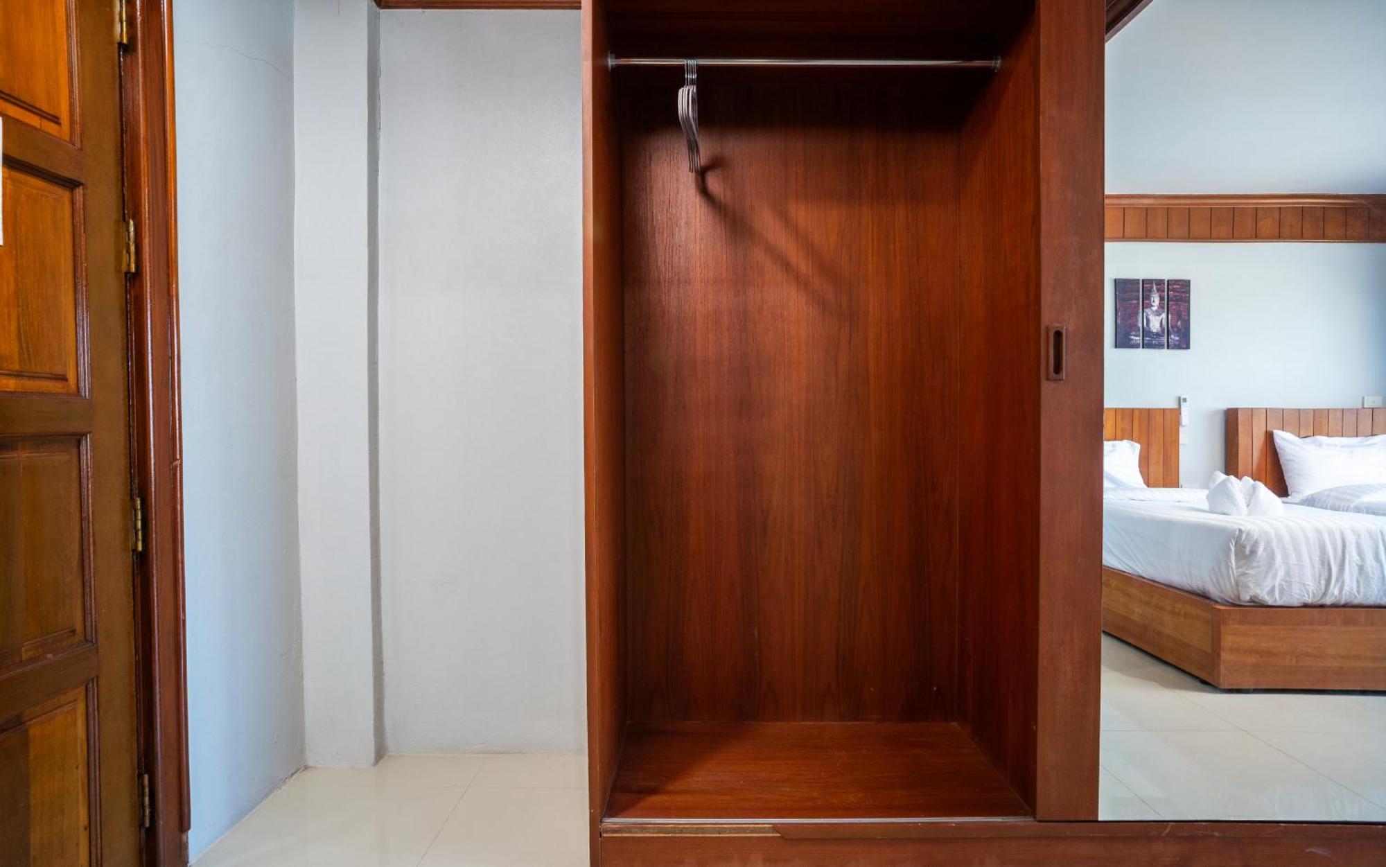 Gp House Phuket Patong Beach Eksteriør bilde
