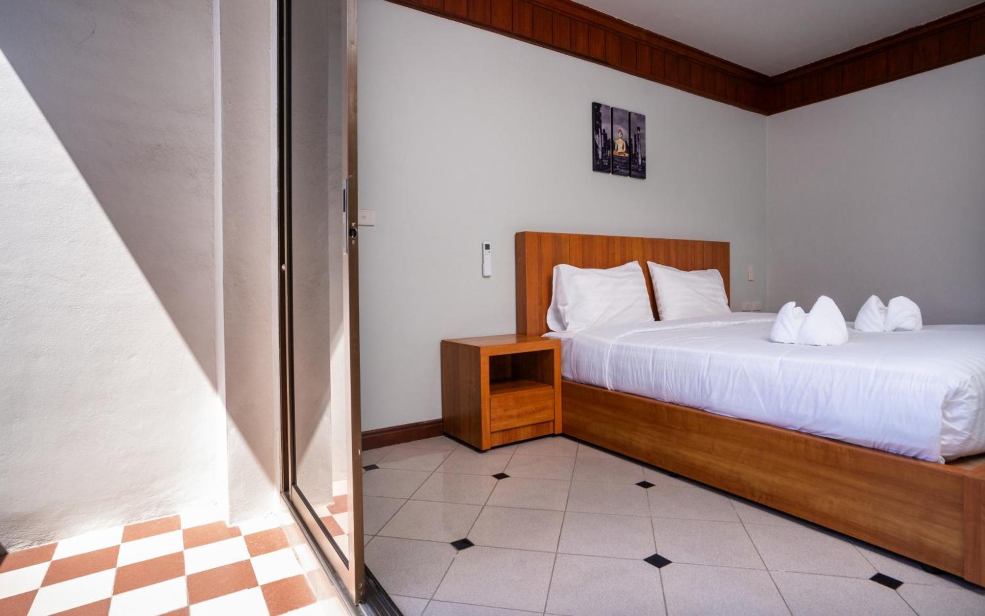 Gp House Phuket Patong Beach Eksteriør bilde